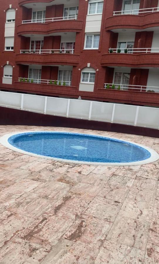 קסטרו אורדיאלס Castro Holidays - Centrico Piscina Urbanizacion Garaje Gratis מראה חיצוני תמונה