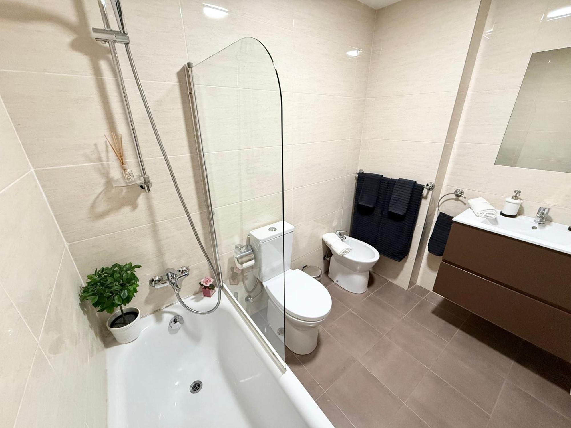 קסטרו אורדיאלס Castro Holidays - Centrico Piscina Urbanizacion Garaje Gratis מראה חיצוני תמונה